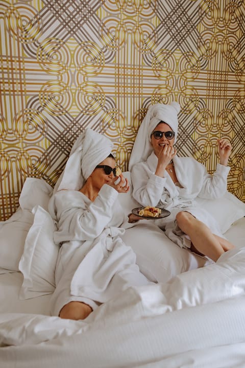 Suite | Premium bedding, minibar, in-room safe, soundproofing