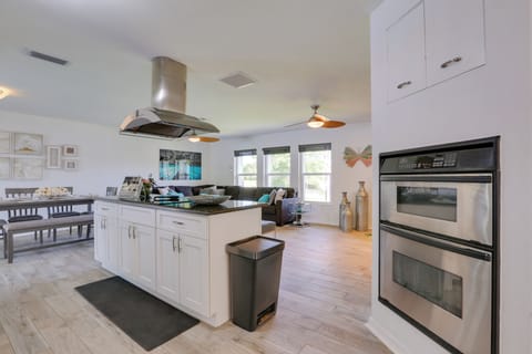 Kitchen | Main Level | Toaster | Trash Bags + Paper Towels