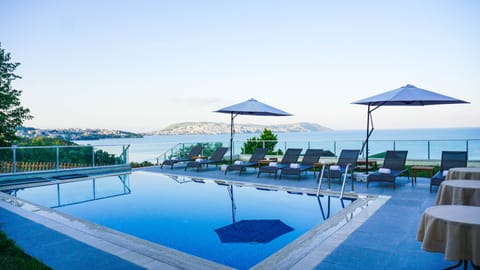 Seasonal outdoor pool
