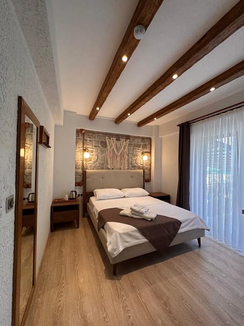 Superior Double Room, 1 Queen Bed, Balcony, Garden View | Premium bedding, minibar, soundproofing, WiFi (free)