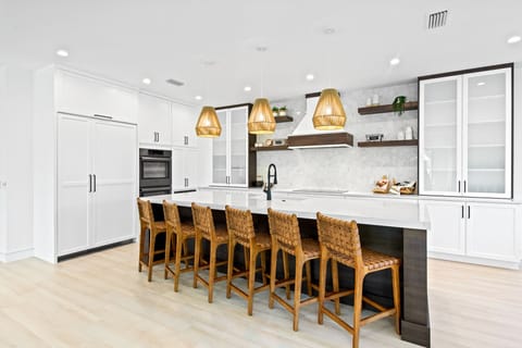 Kitchen Island Seating