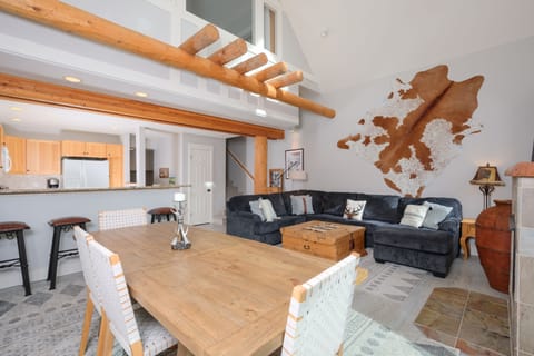 Enjoy the open concept living area | Main Level