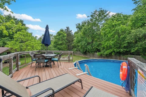 Seasonal outdoor pool