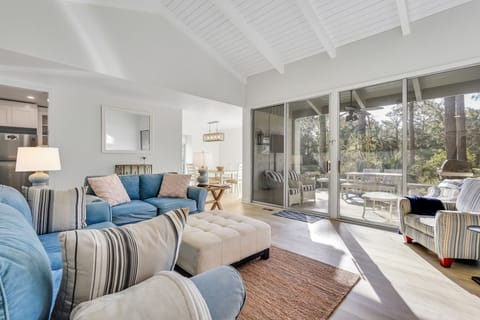 Living room with flatscreen tv