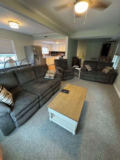 Second Floor Apartment | Iron/ironing board, free WiFi, bed sheets