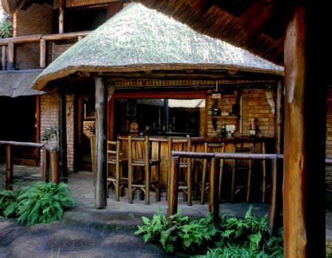 Poolside bar