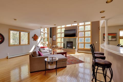 Frisco Vacation Rental | 4BR | 3.5BA | 3,416 Sq Ft | Stairs Required