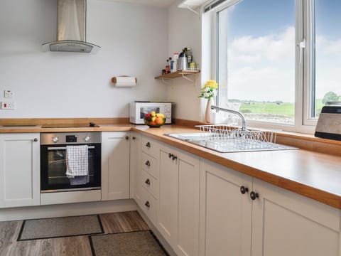 Kitchen | High Threave Cottage, Newton Stewart