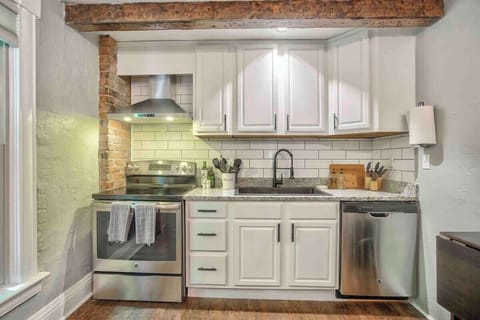 We have a fully equipped kitchen. Along with many other products and appliances, we also offer a refrigerator, microwave, coffee machine, and more!