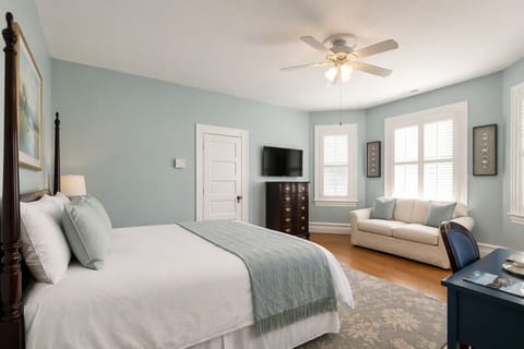 Captain 4 Bedroom updated