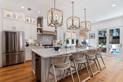 The most well equipped home you will find for rent! Ice maker & Bev Fridge too.