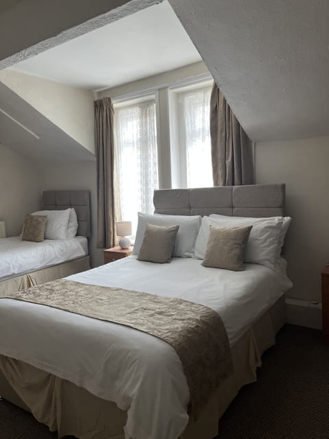 Superior Room | Bed sheets