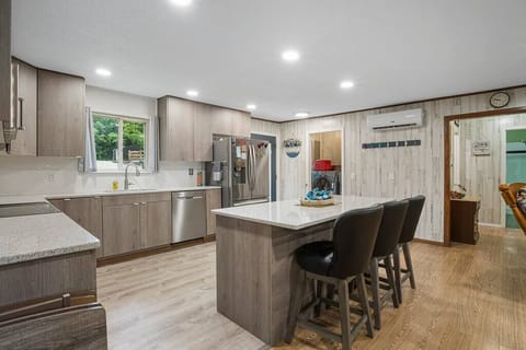 87b20cc5 07dc 42d5 b68f 15e887b09aae