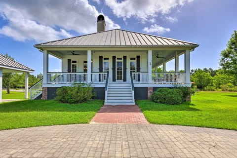 Waveland Vacation Rental | 3BR | 2.5BA | Stairs Required | 2,570 Sq Ft