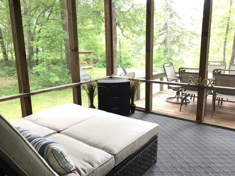 Lower Level Screened Porch