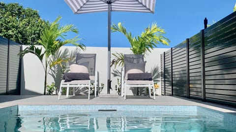 Private pool