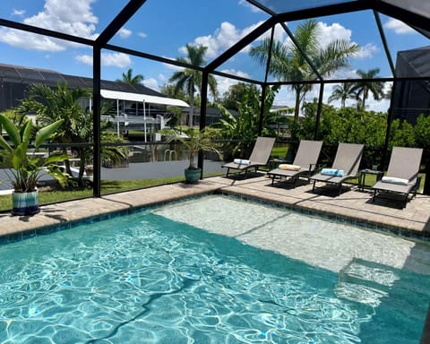 Enjoy our 33’x13’ pool, with large sunshelf & underwater benches for relaxing!