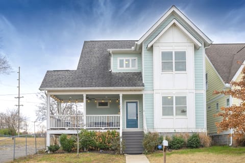 Welcome to your Music City home!!!