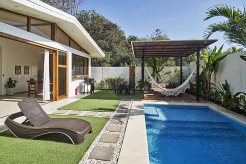 Sun lounger
