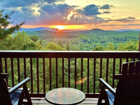 Come Stay With Us For Your Next Vacation!! 