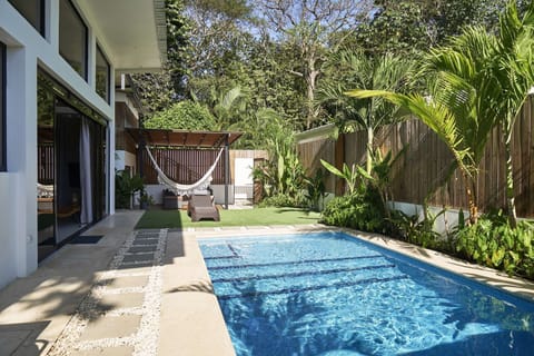 Gated property