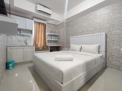 Studio | WiFi (free), bed sheets