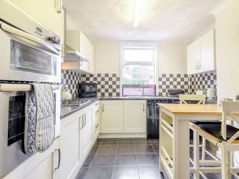 Kitchen | Manager’s Cottage, Loddon