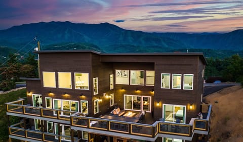 Incredible deck space for everyone to enjoy!