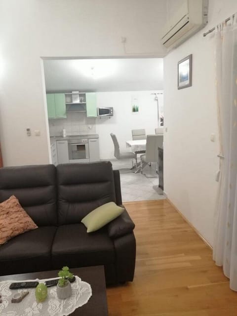 Apartment (Three Bedroom Apartment with Terrace) | Living room | TV