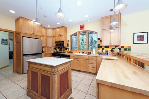 Fully stocked kitchen