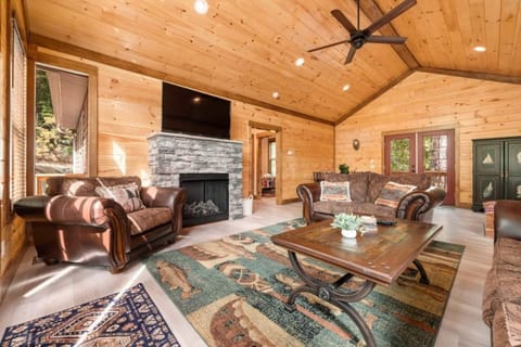 Main Room with fireplace and  Smart TV 