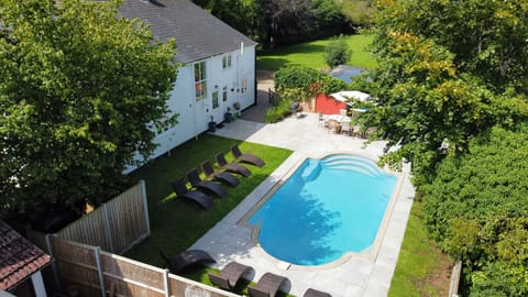 Swimming Pool, Landers, Bolthole Retreats