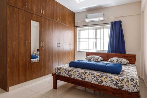 Deluxe Apartment | 2 bedrooms, desk, soundproofing