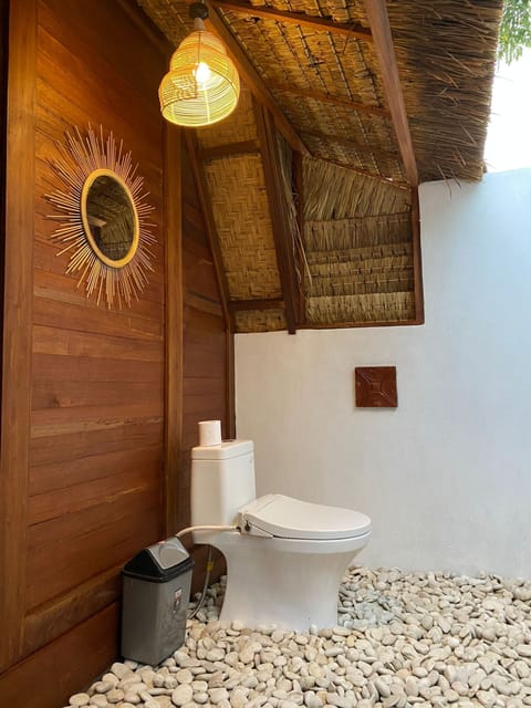 Free toiletries, towels, soap, shampoo