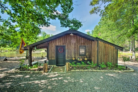 Scottsville Vacation Rental | Studio | 1BA | 600 Sq Ft | Step-Free Access