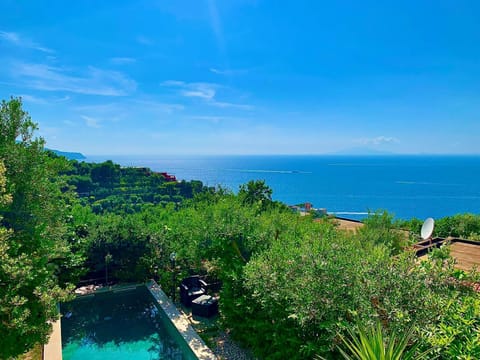 House, Smoking | 4 bedrooms, WiFi