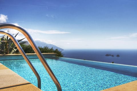 House, Smoking | 3 bedrooms, WiFi