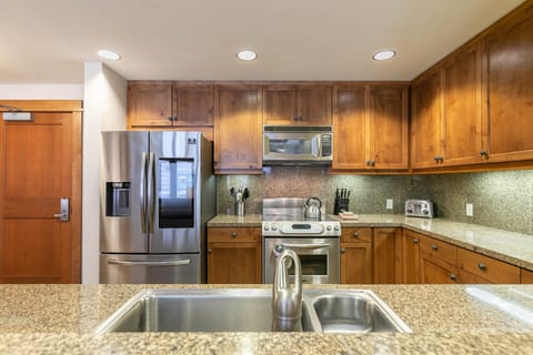 1693602399284-739-12