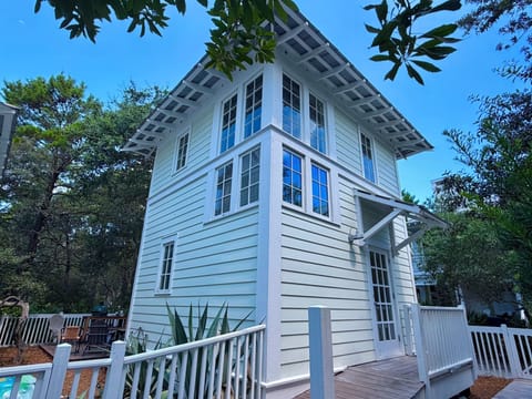 WELCOME TO A WRINKLE IN TIME IN SEASIDE, FL!