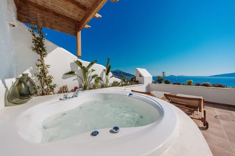 Signature Double Room, 1 King Bed | Terrace/patio