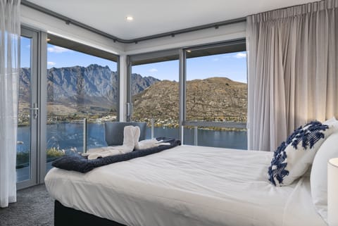 Apartment | 4 bedrooms, iron/ironing board, free WiFi