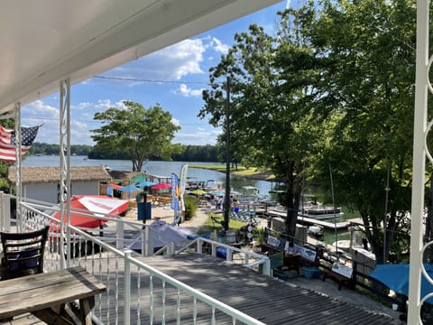 Room, 1 Queen Bed, Lake View (lake front queen room) | Terrace/patio