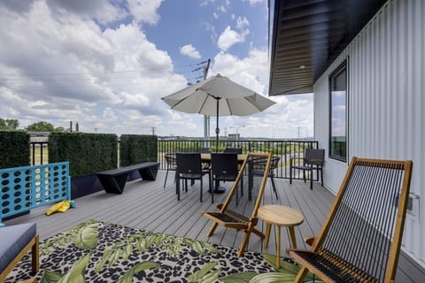 Private deck