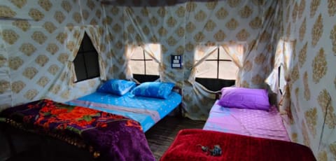 Deluxe Tent