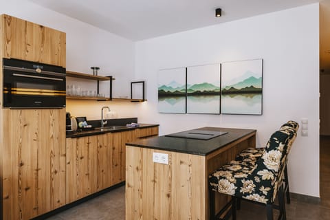 1-Bedroom Suite with Sauna | Private kitchen | Mini-fridge, espresso maker, electric kettle
