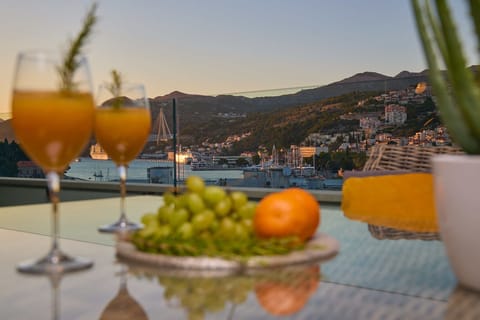 Apartment (2 Bedrooms) | Balcony