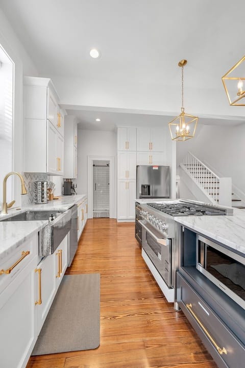 Whip up your favorite dishes in our fully renovated kitchen with sleek appliances and a clean, open layout.