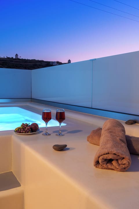 Sea View Suite with Private Hot Tub | 1 bedroom, Egyptian cotton sheets, premium bedding, down comforters