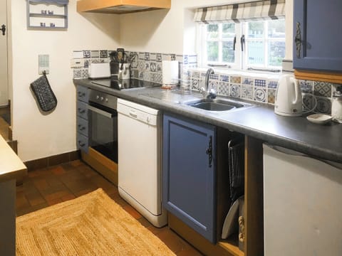 Kitchen | Jasmine Cottage - Brookfarm Cottages, Middle Mayfield, near Ashbourne