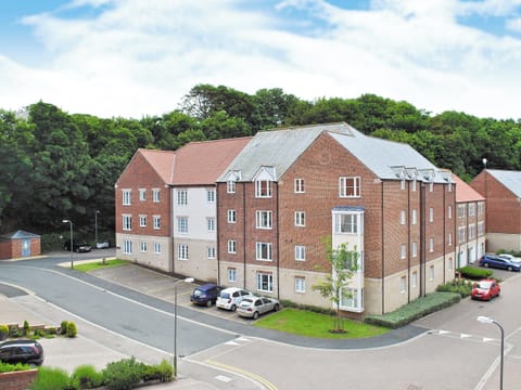 Exterior | River Side, Whitby